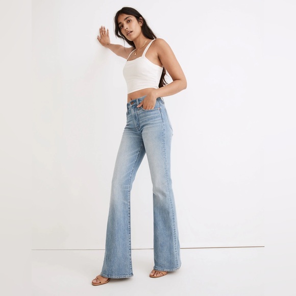 Madewell The Perfect Vintage Flare Jean in Delavan Wash - Picture 1 of 9